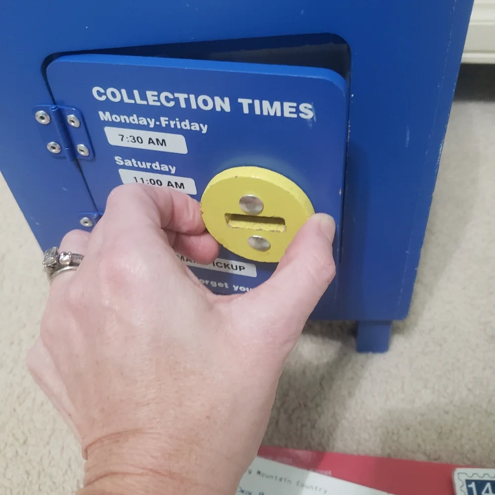 HTF Melissa & Doug Stamp and Sort Wooden Mailbox Activity and Toy